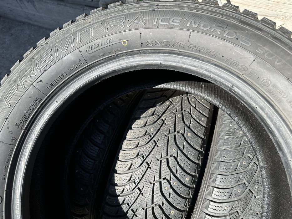 Продам зимние шины 225/60 17