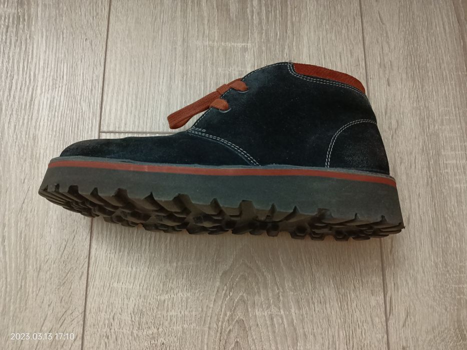 Женские осенние ботинки Chester