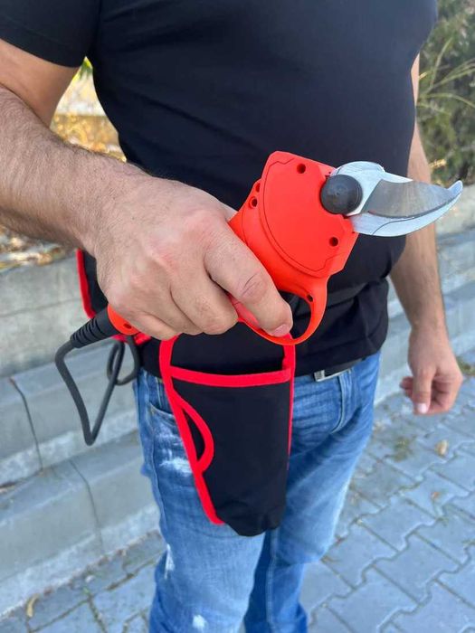 НЕМСКА Aкумулаторна Професионална Лозарска Ножица 20V + ЛЕД ФЕНЕР