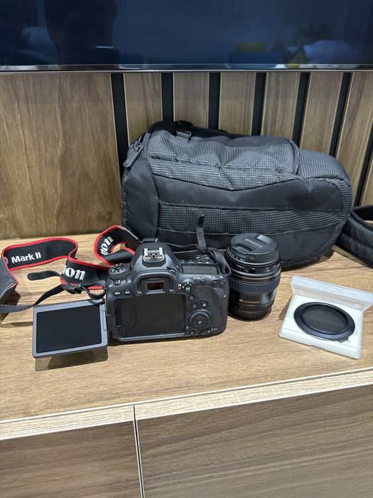 Canon 6D mark2 + 2 обьектива