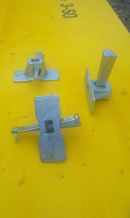 Blocatori, fluturi, morsete, broscute, cleme pentru cofraje