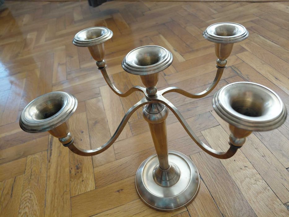 Стар метален свещник за 5 свещи