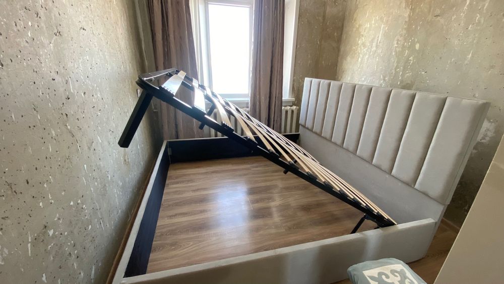 Кровать двухспальная