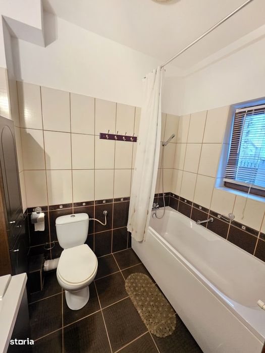 De vânzare – Jumătate de duplex, zonă Școala Gimnazială Rudolf Walther