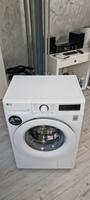Пералня LG Slim F2WR509SWW 9кг