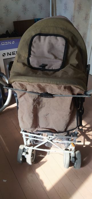 Продавам детска количка Чиполино