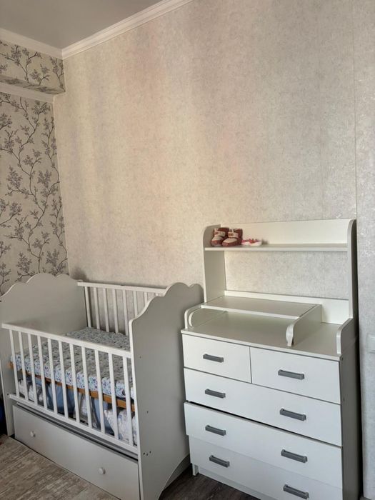 Комод и манеж детский