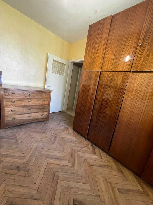 Продава се Четиристаен апартамент в Търговище, Център - 95 кв.м за 838 €/кв.м - Снимка #11