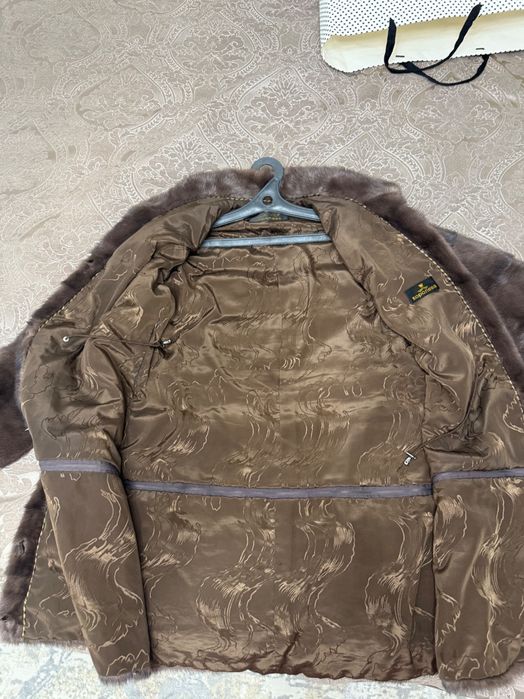 Шуба в капучиновом цвете