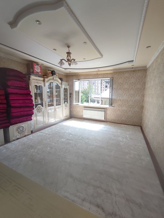 Уй сотилади 6 хонали