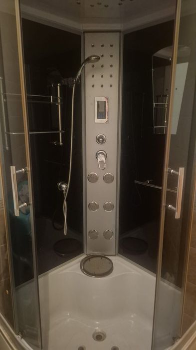 Продается душовая кабина