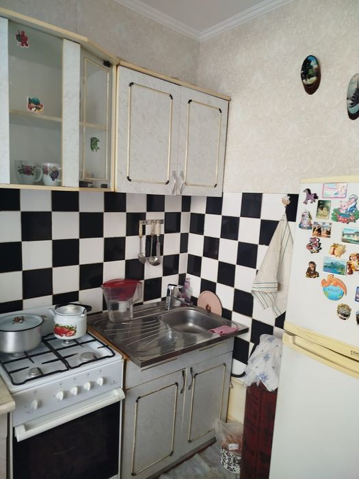 Продам квартиру .