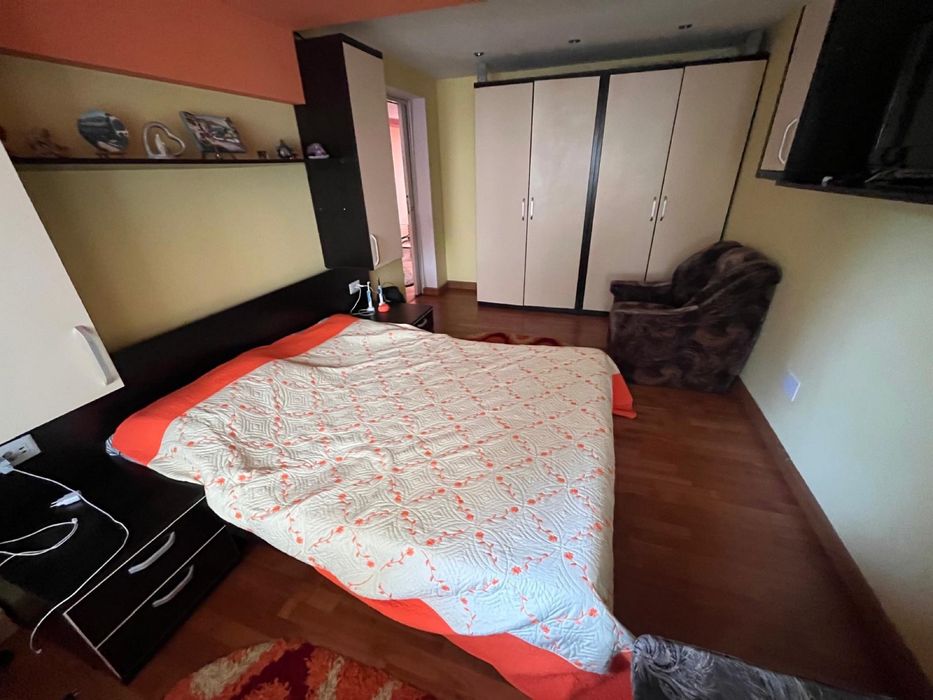 Vând apartament cu 2camere