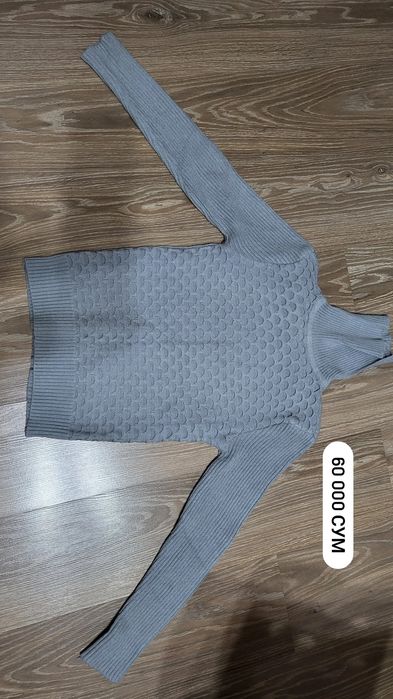 Вещи. Джинсы, шорты, свитер, рубашка