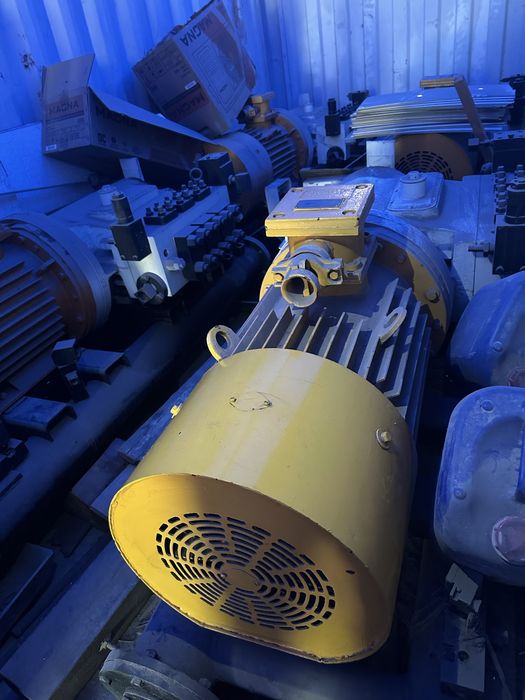 Двигатель Асинхронный новый россия