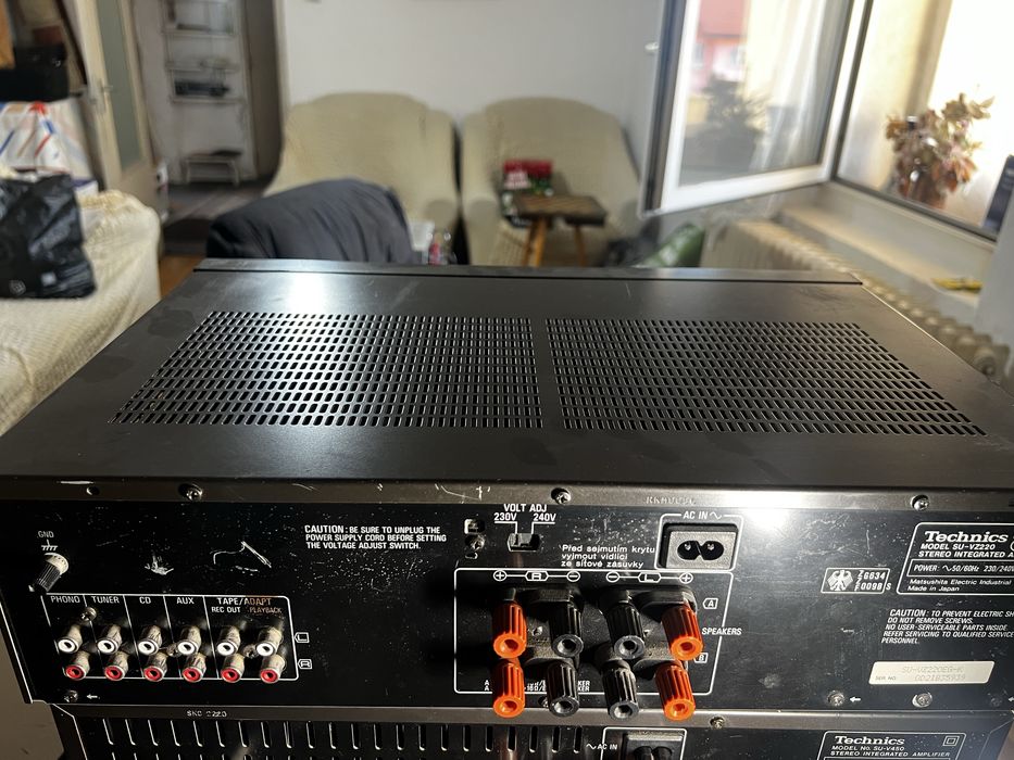 Amplificator Technics SU-VZ220