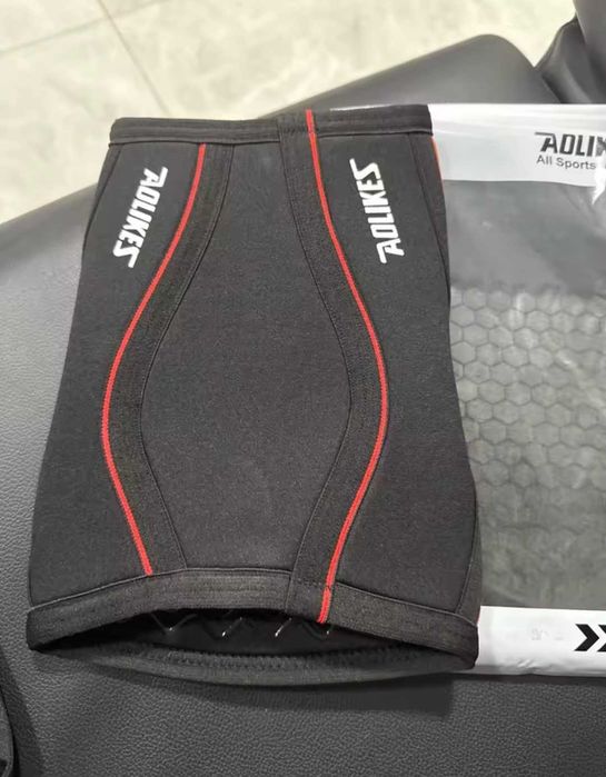 Неопренови  наколенки   за пауърлифтинг Фитнес  7мм