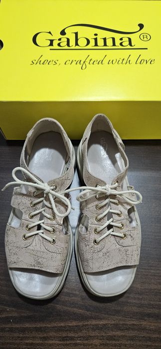 Сандали 36 номер