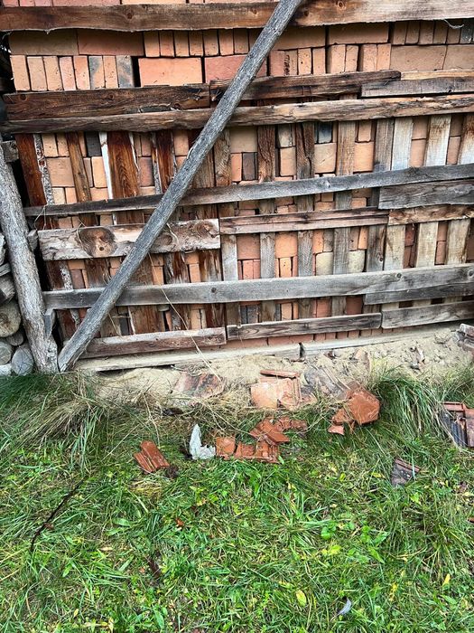 Caramida noua, lucrată manual