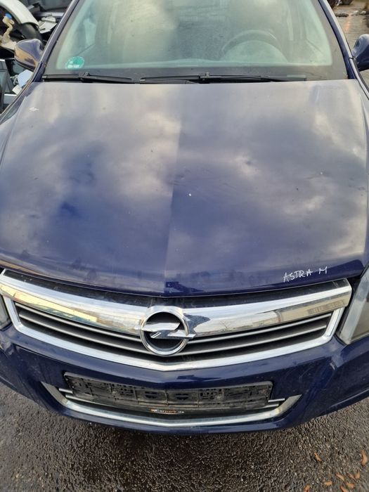 Capota motor Opel Astra H facelift