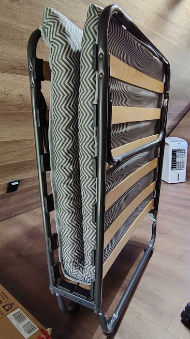 Продавам сгъваемо легло BAJLUM 80x190 антрацитно сиво