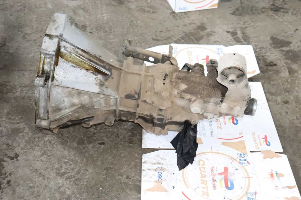 Скоростна кутия  Nissan Serena Vanette 2, 3D LD23 32010-9C050