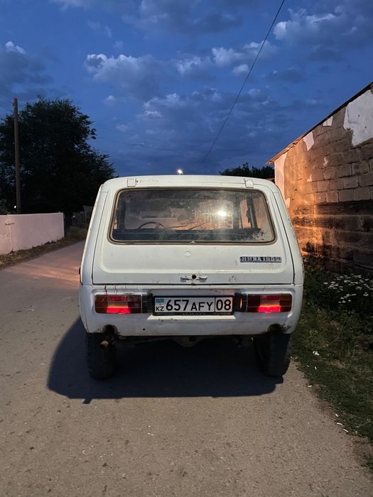 Нива автокөлігі сатылады