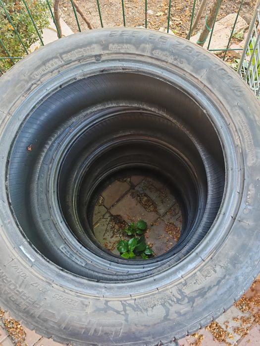 Anvelope 225 55 17 de vara stare perfecta