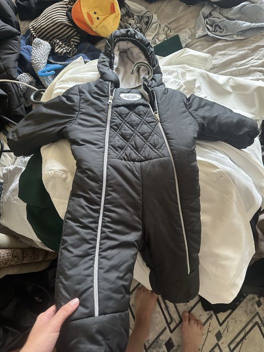Продам зимний комбез детский