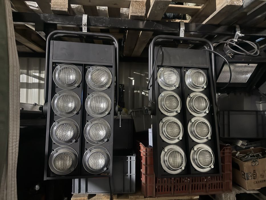 Blinder 8 Dmx. SHOWTEC   Ca noi !