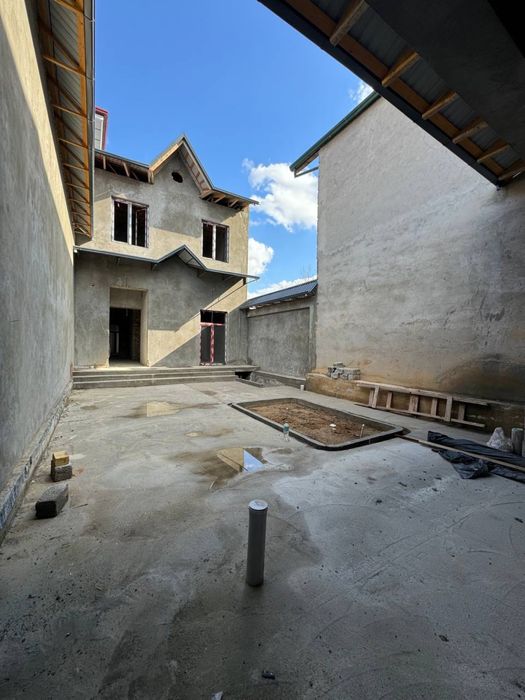 Обод махалласи (Кибрай тумани)  2,4 сотих 5 хона Коробка