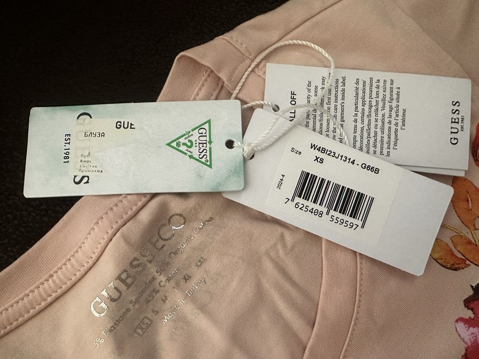 Нова тениска Guess XS