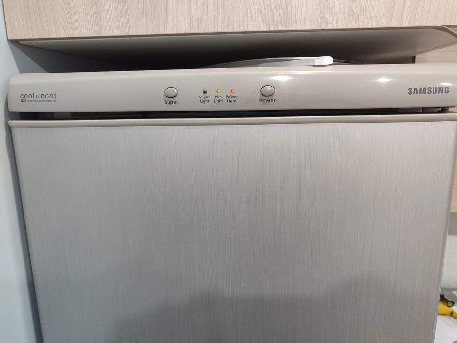 Холодильник Samsung рабочий