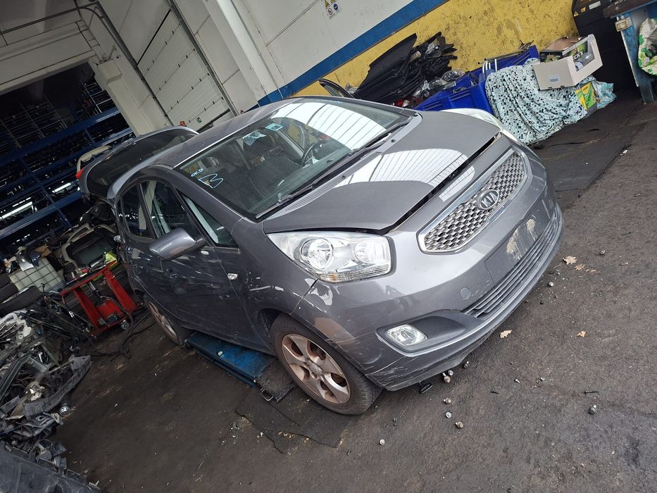 Fata completă kia venga 2011