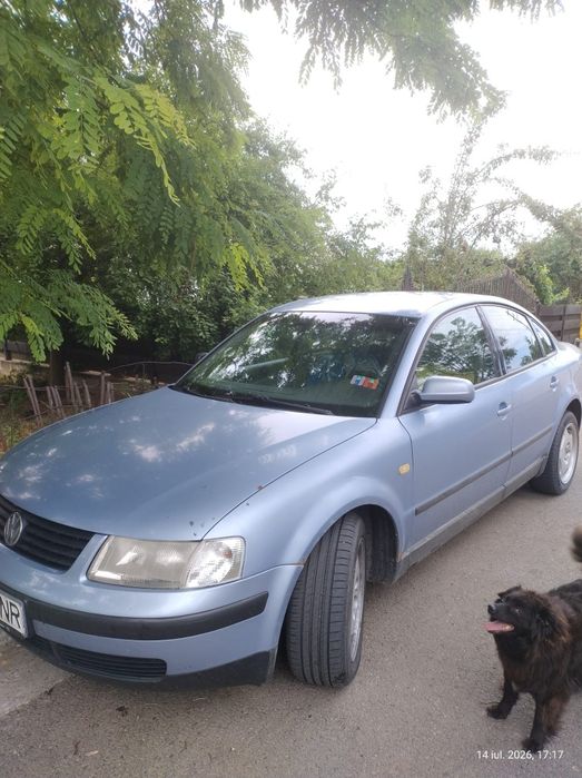 VOLKSWAGEN Passat 1999