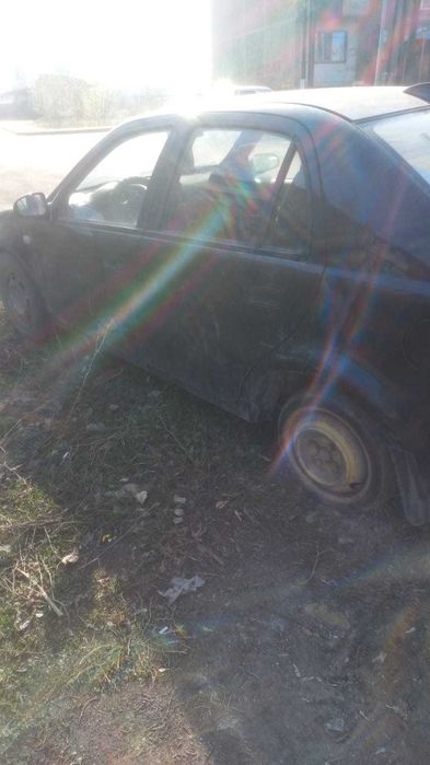 Срочно продаю машину