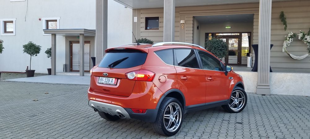 Ford Kuga  4×4 Euro 5 Culoare deosebita  2.0 Diesel 140 cp