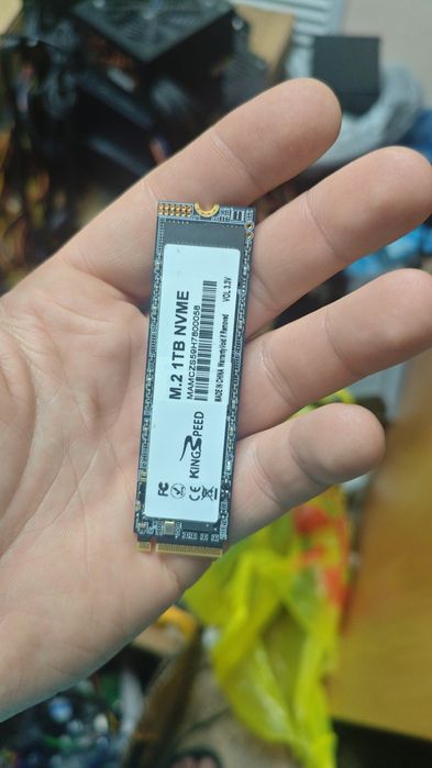 Ssd m2 nvme  1000gb новый.
