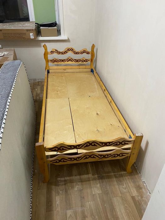 Кровать односпальная