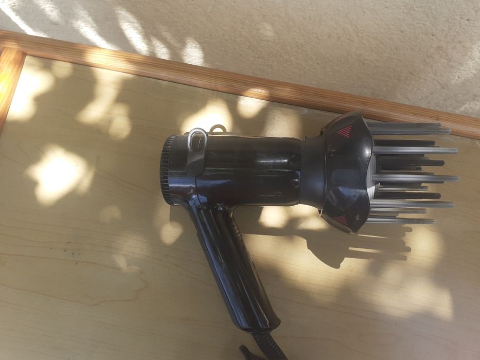 Undulator Braun supervolume twist