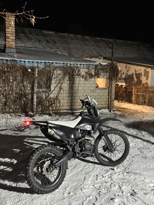 Продам эндуро 300куб