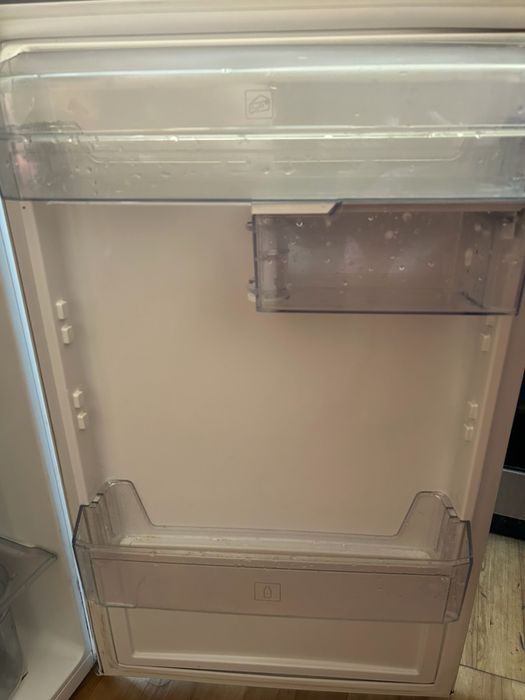 Хладилник Beko..