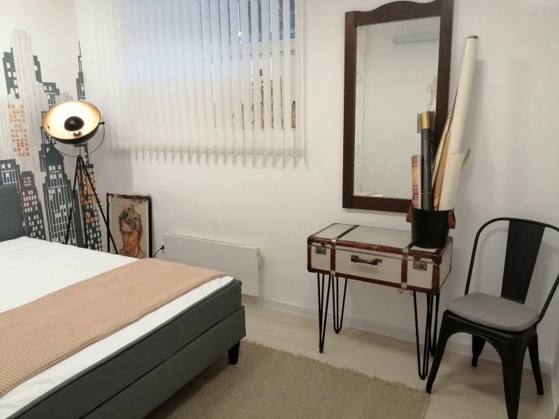 Дава се под наем Двустаен апартамент в София, Лозенец - 45 кв.м за 550 € - Снимка #4