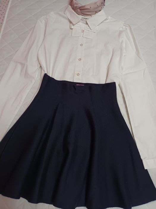 Lot fete 10-12 ani fuste bluze tricouri