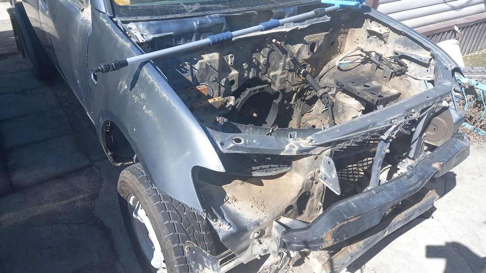 По запчастям л200