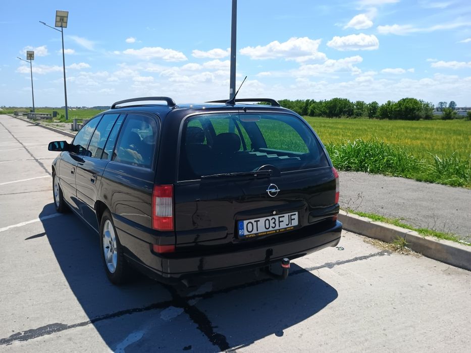 Vând Opel Omega 2.5 DTI AN 2003