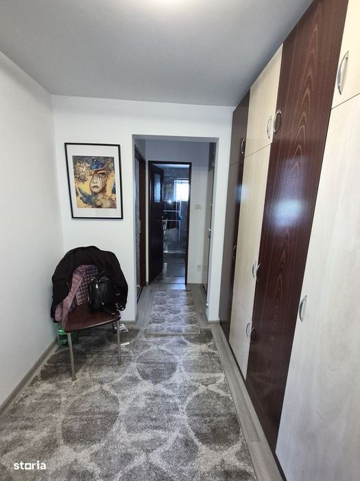 Apartament cu 2 camere decomandat zona Nicolina Catedrala Catolica