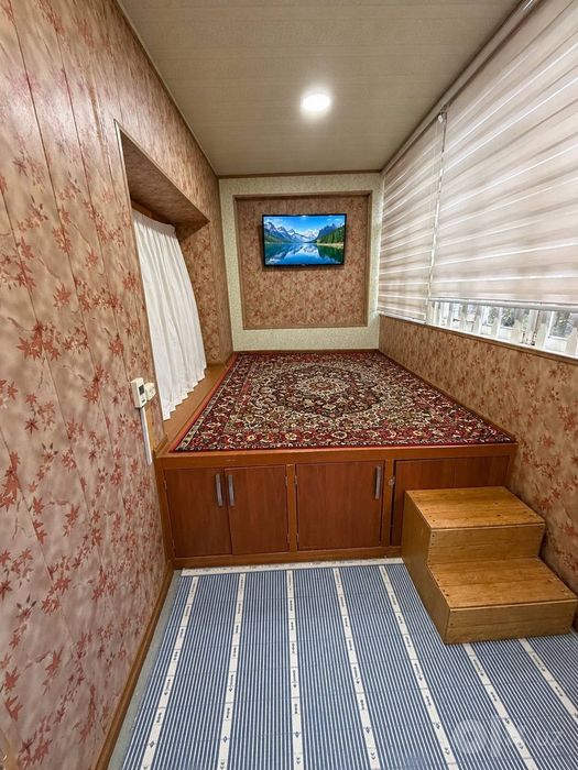 Kvartira sotiladi 69.30 m² . Uchtepa tumanida joylashgan.