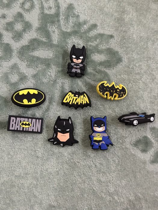 Продам джибитсы для кроксов