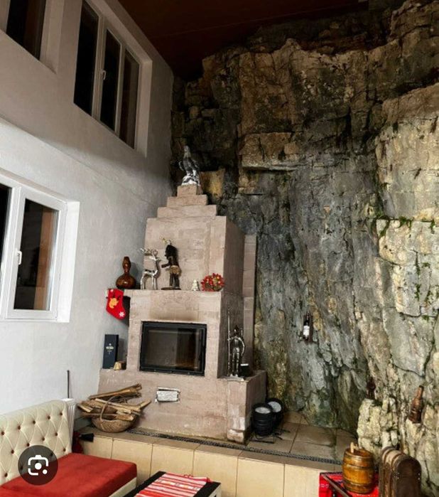 Cabana libera de Revelion Dâmbovicioara – 16 persoane, 8 camere